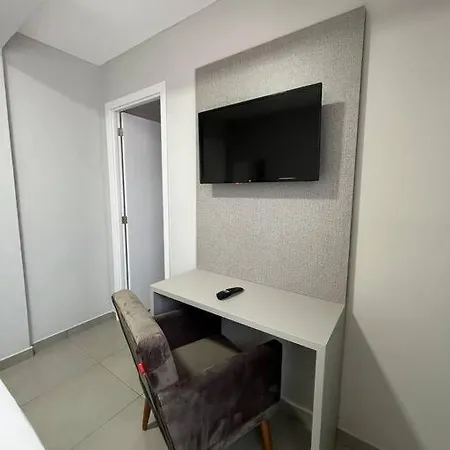 Lou Suites - Suite 10 Guarapuava Exterior photo